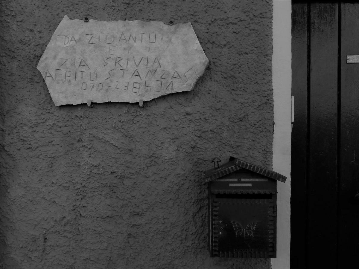 Beb "Ziu Antoi E Zia Srivia" Hotel Sestu Exterior photo